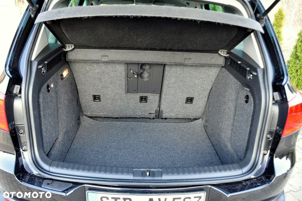 Volkswagen Tiguan - 38