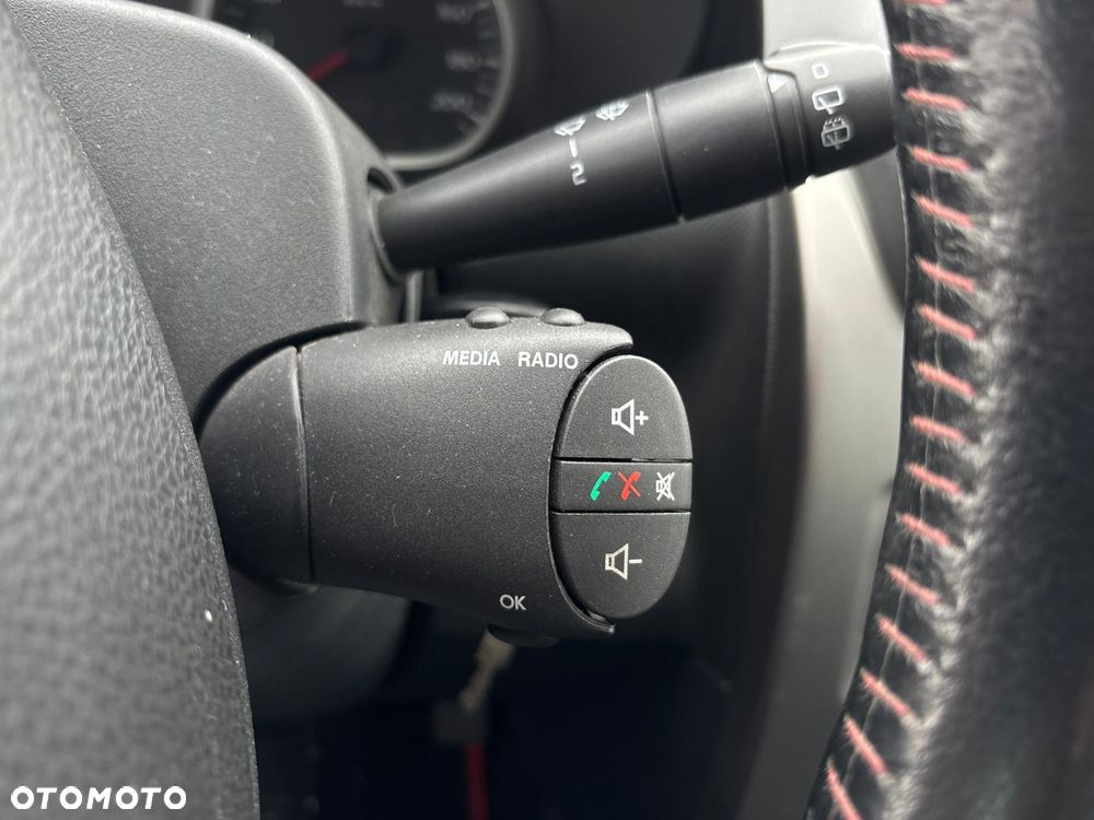 Dacia Duster 1.6 16V 4x4 Prestige - 15