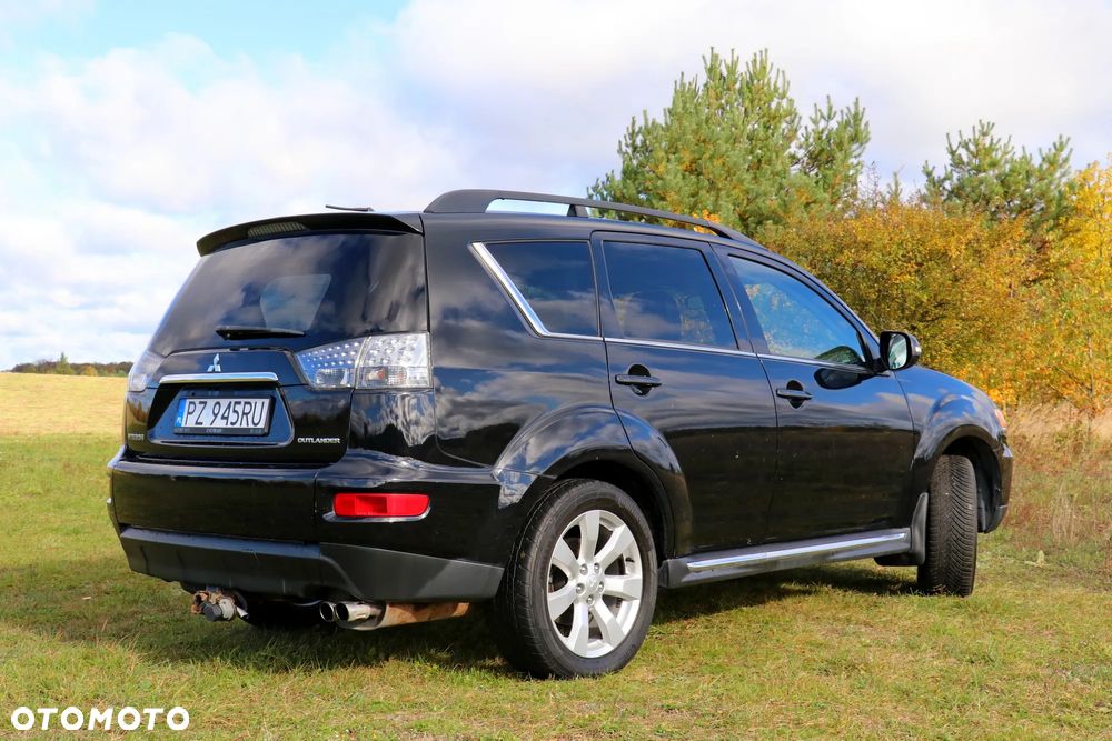Mitsubishi Outlander - 8