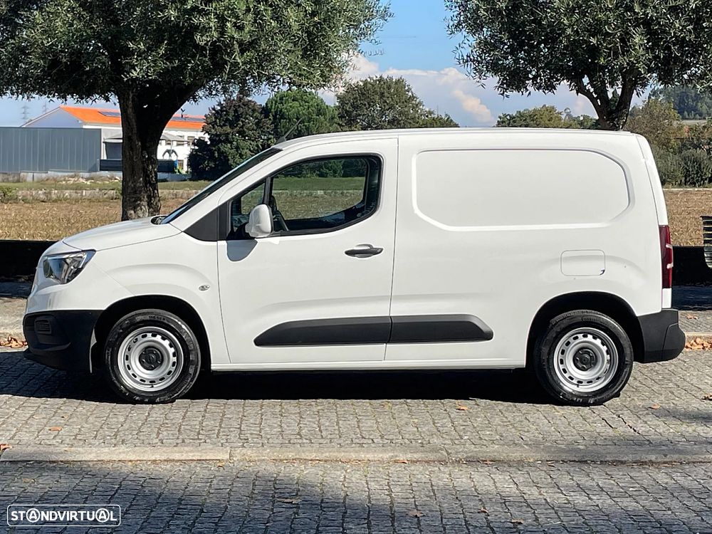 Opel Combo 1.5 CDTI IVA Dedutível - 8