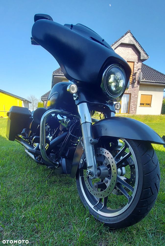 Harley-Davidson Touring Street Glide - 14