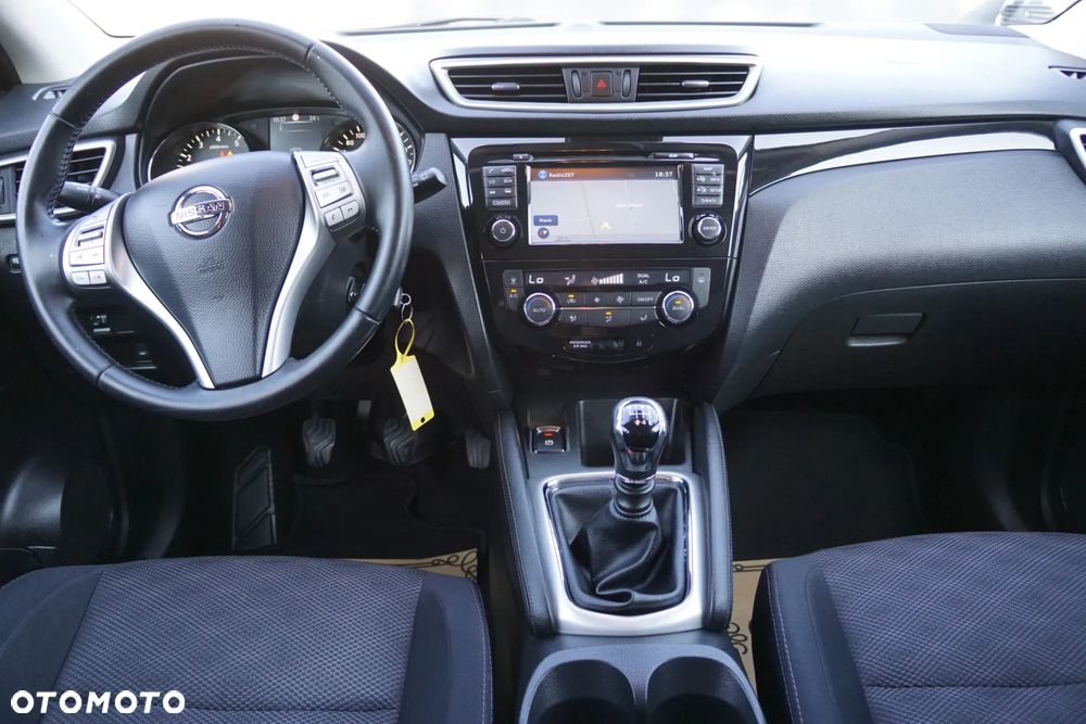 Nissan Qashqai 1.2 DIG-T N-Connecta - 10