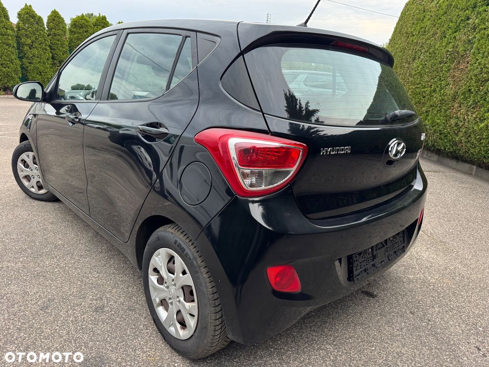 Hyundai i10 1.0 BlueDrive Premium - 10