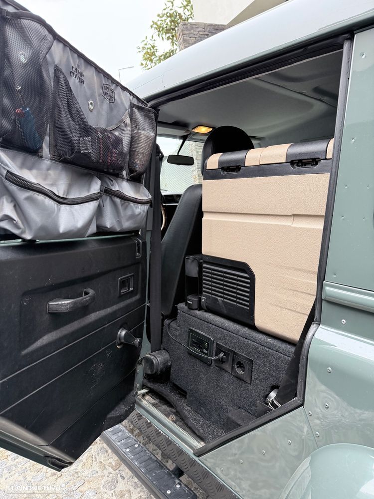 Land Rover Defender 110 DPF Crew Cab SE - 16