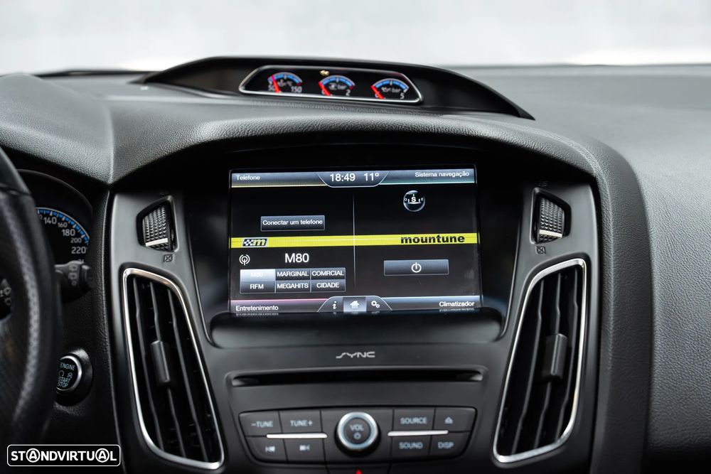 Ford Focus 2.3 EcoBoost RS - 34