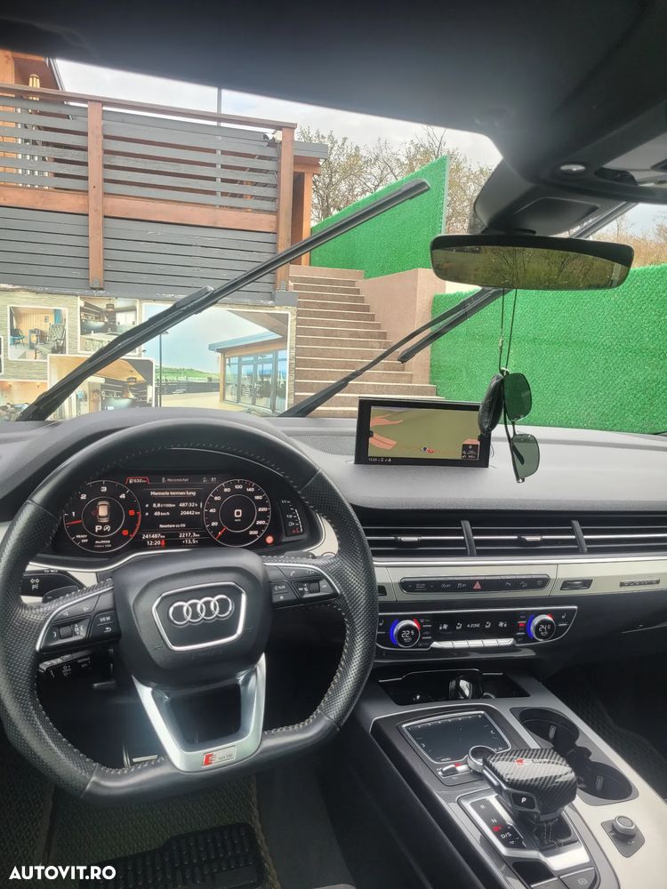 Audi Q7 - 8