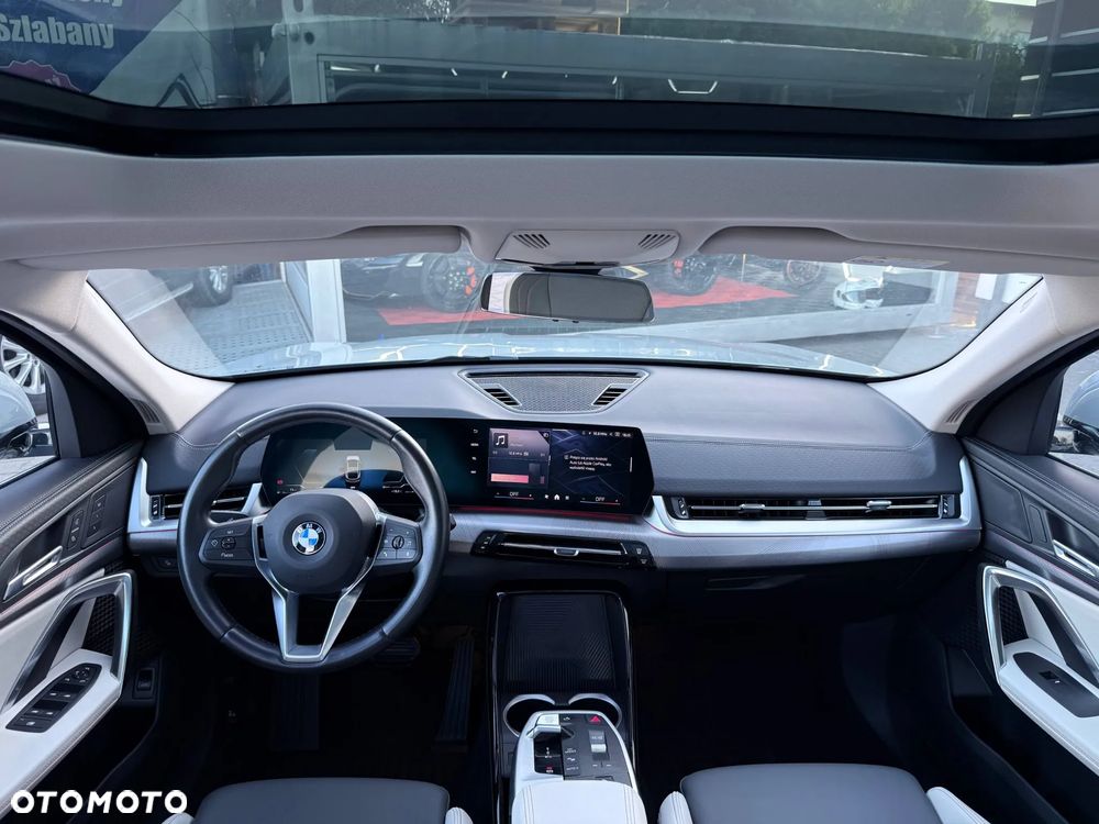BMW X2 - 16