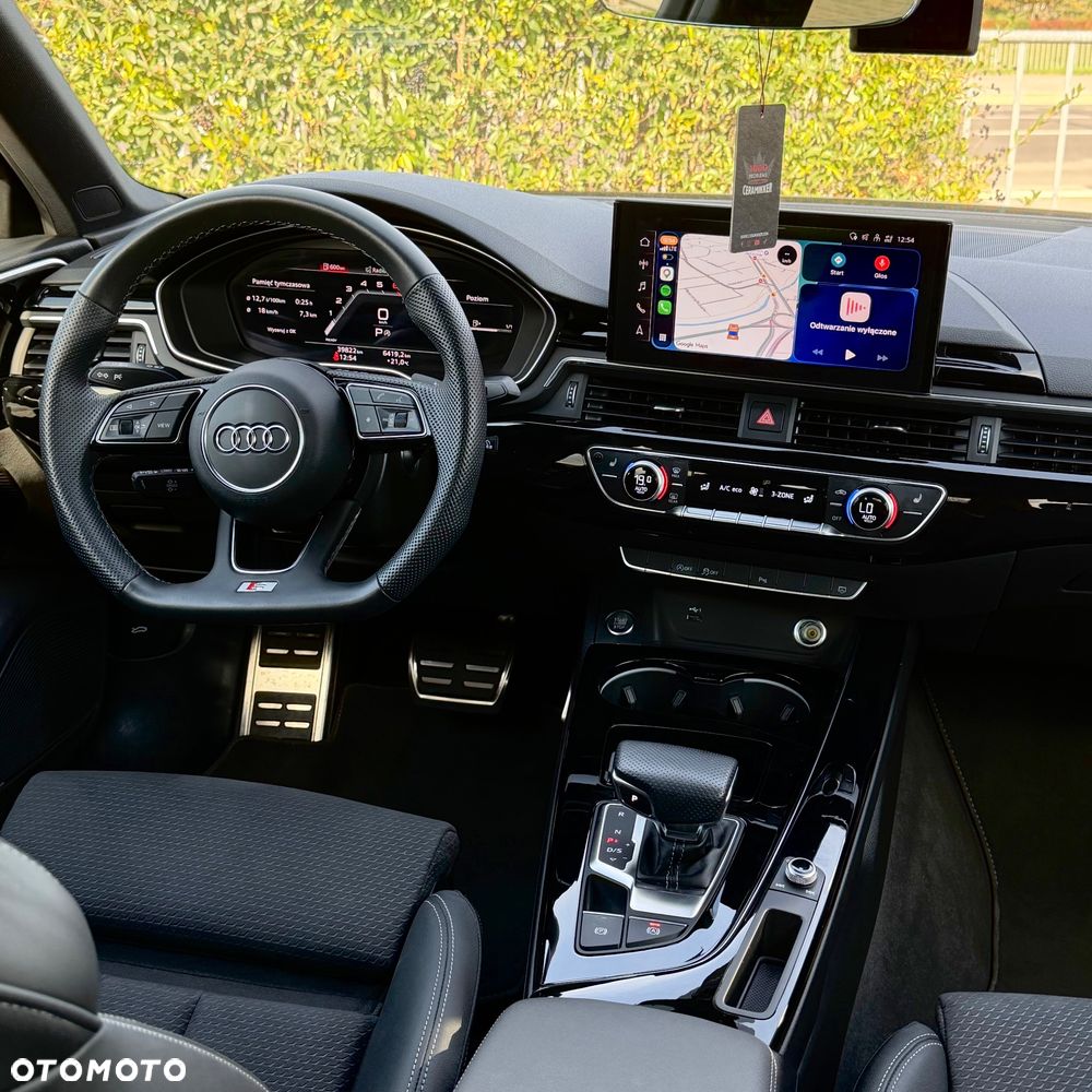Audi A4 Limousine - 16