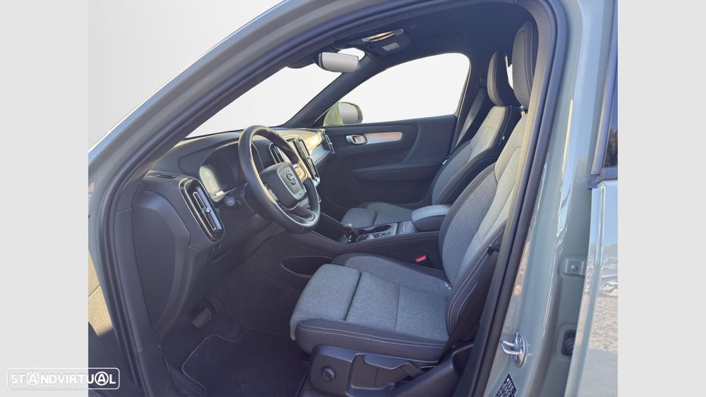 Volvo XC 40 2.0 B3 Core - 10