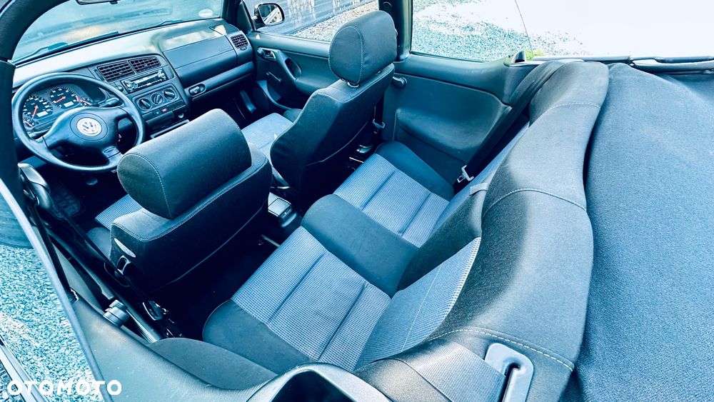 Volkswagen Golf 1.8 CL - 16