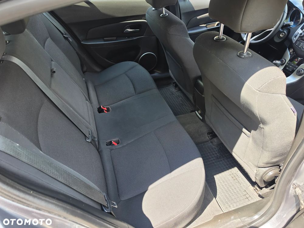 Chevrolet Cruze - 6