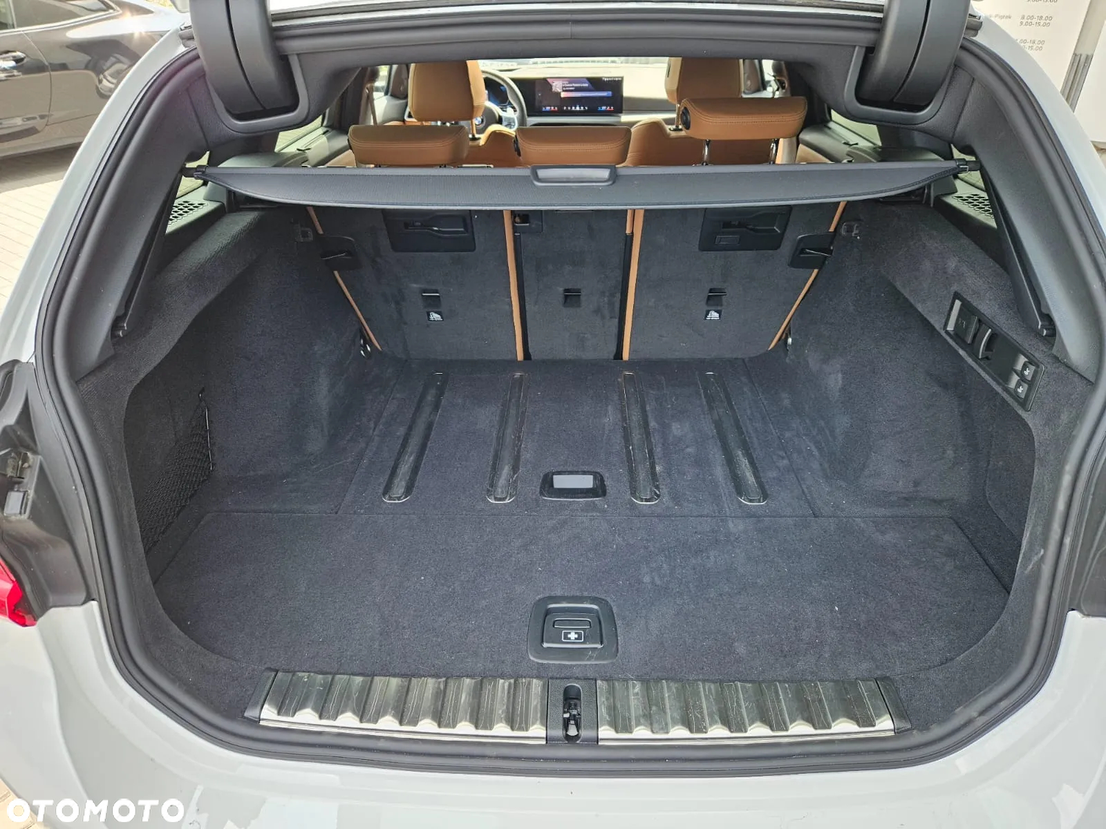 BMW Seria 3 320d Touring - 11