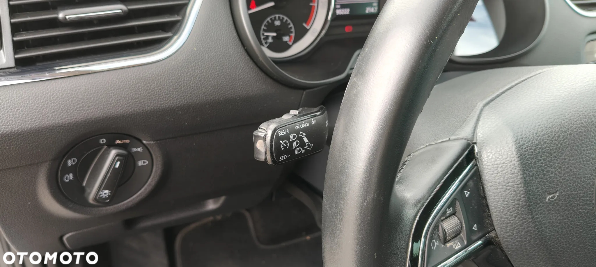 Skoda Octavia 1.5 TSI Ambition - 11