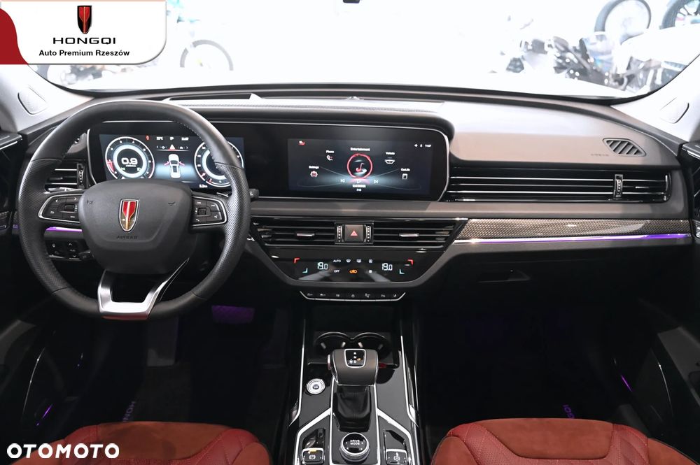 Hongqi HS5 - 18