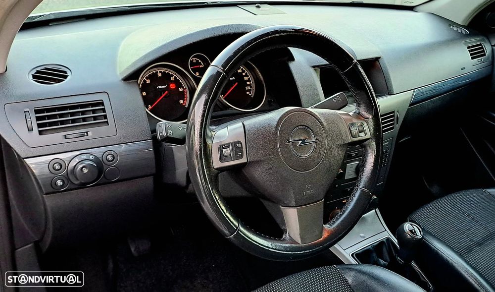 Opel Astra Caravan 1.7 CDTi Cosmo - 34