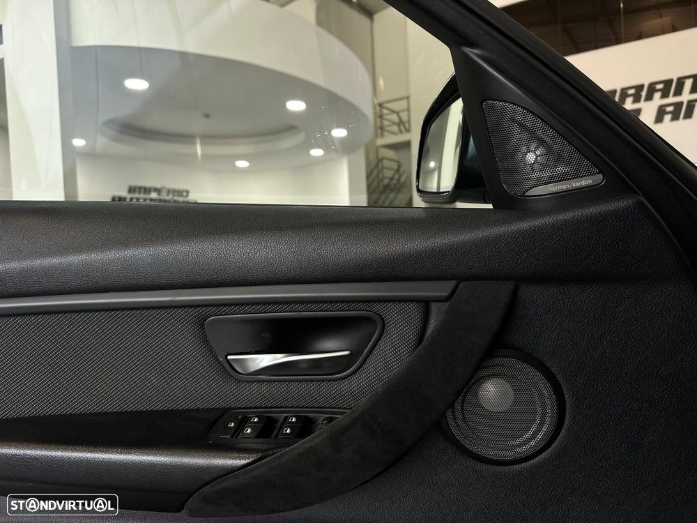 BMW 320 d Pack M - 11