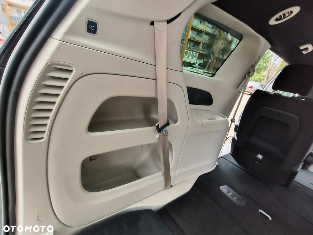 Chrysler Pacifica - 21