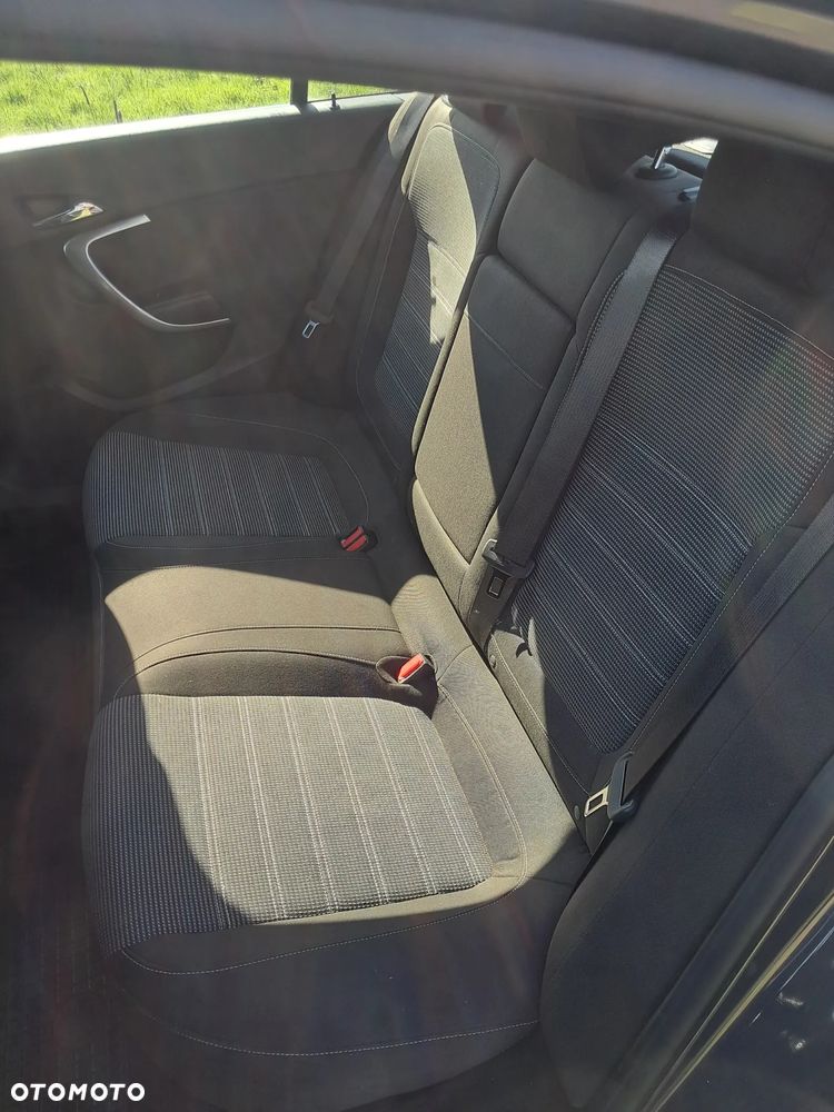Opel Insignia - 17