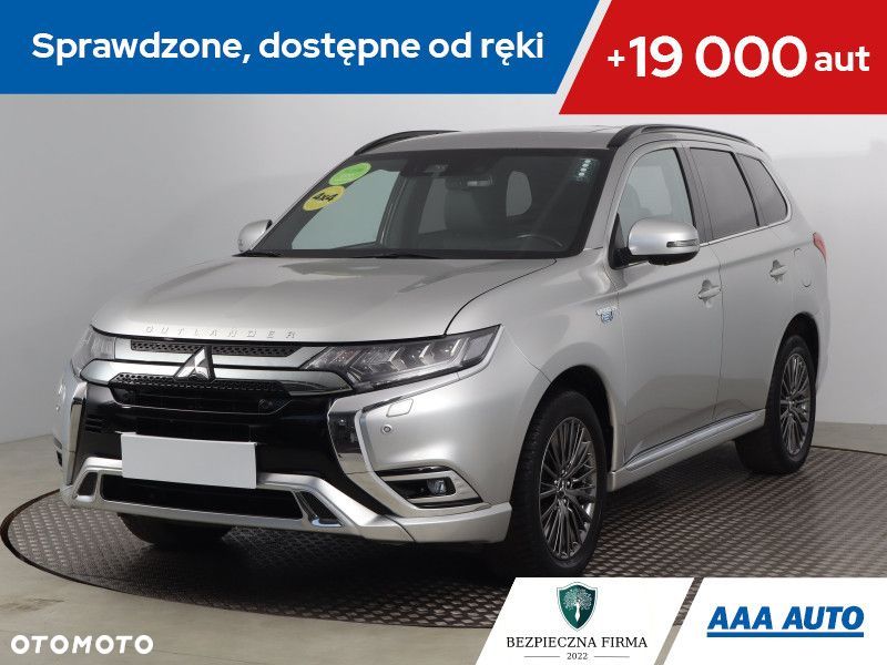 Mitsubishi Outlander - 1