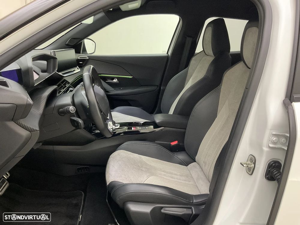 Peugeot e-2008 50 kWh GT Pack - 25