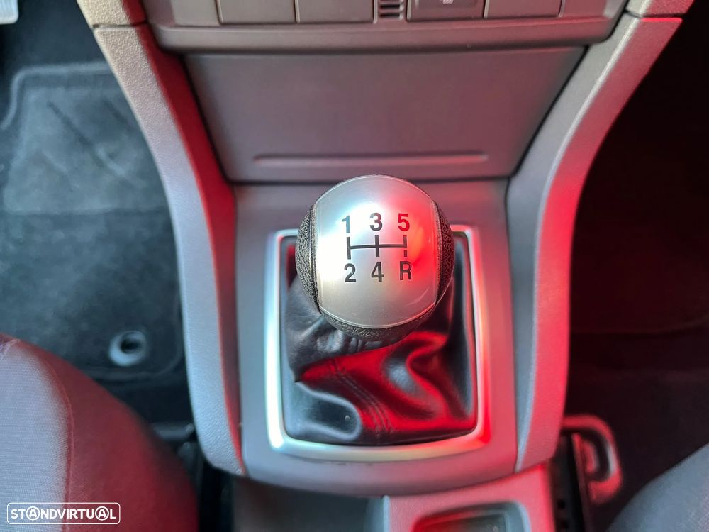 Ford Focus SW 1.6 TDCi Titanium - 22