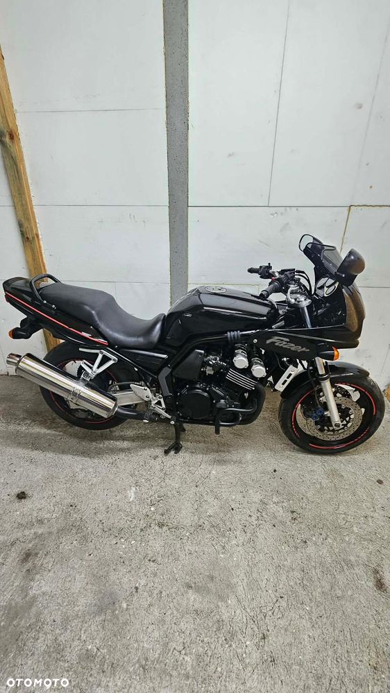 Yamaha FZS - 3