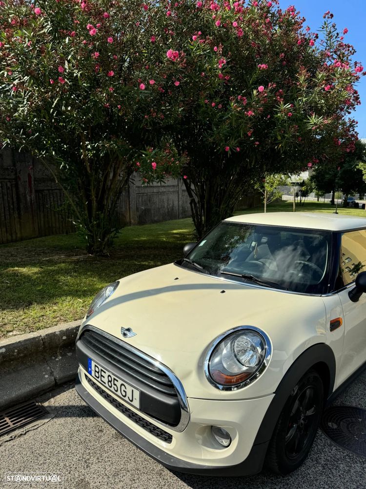 MINI 3 Portas - 2