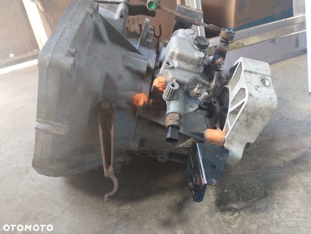 SKRZYNIA BIEGÓW 55204040 FIAT PANDA II 1.3MJTD - 10