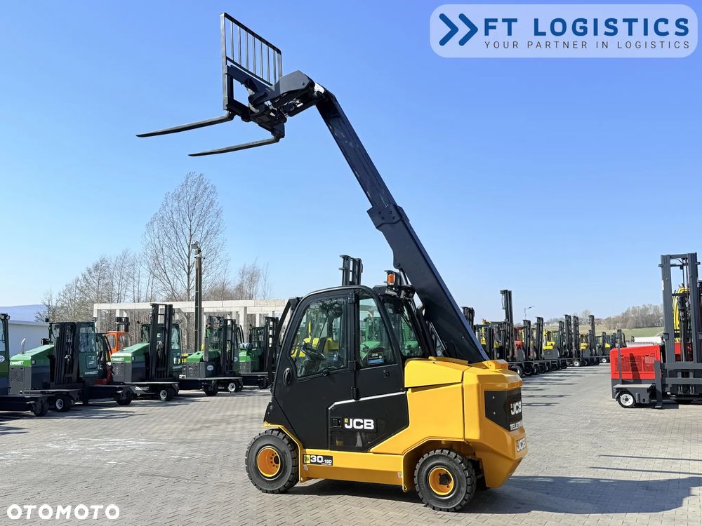 JCB WÓZEK TELESKOPOWY JCB TLT30D / KABINA / 2022 ROK / TYLKO 3446 MOTOGODZIN / PRZESUW BOCZNY / NOWE OPONY - 31