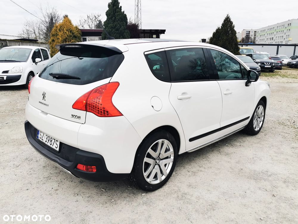 Peugeot 3008 2.0 HDi HYbrid4 - 7