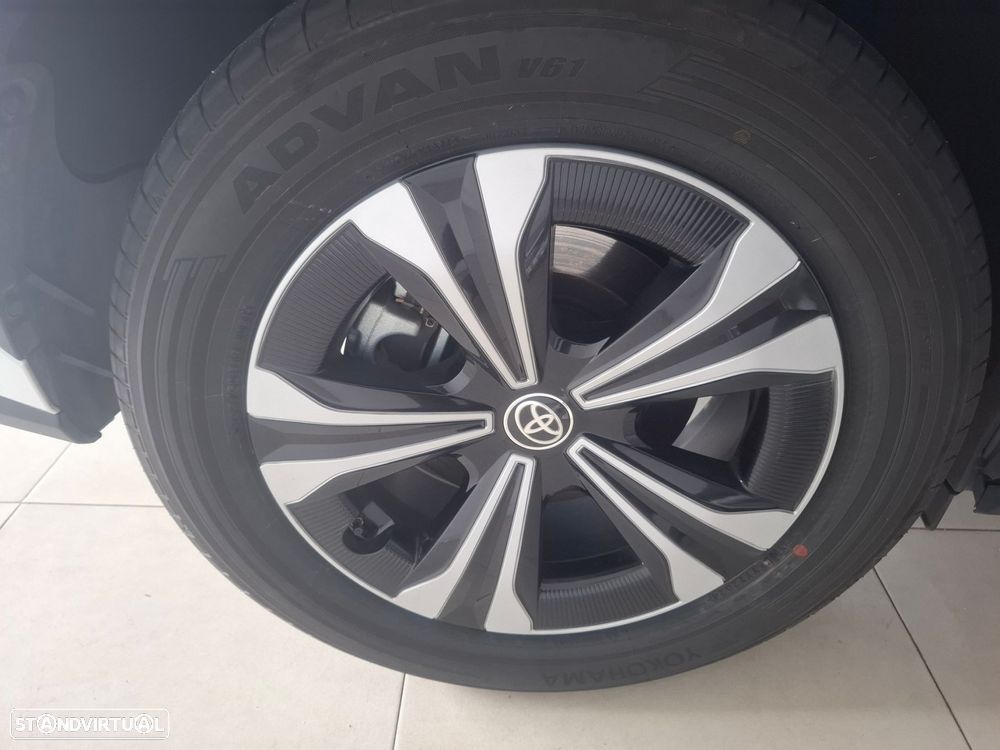 Toyota bZ4X 71,4 kWh Premium - 9