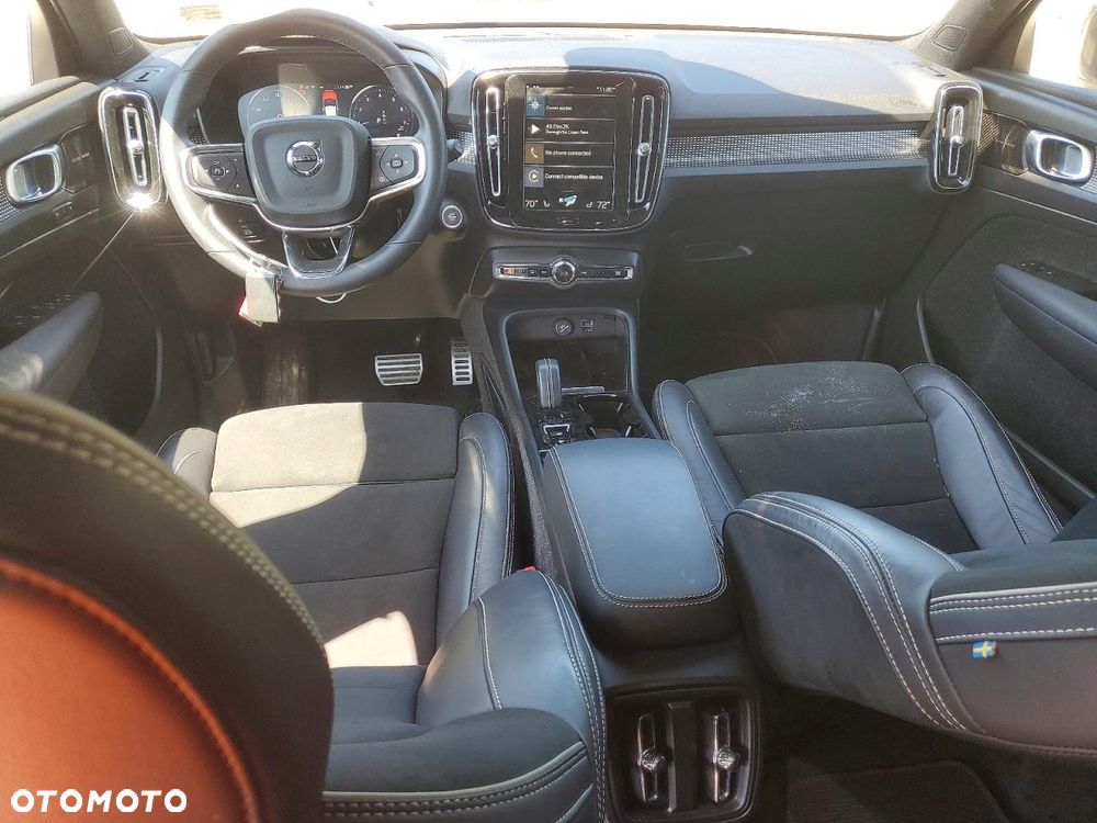 Volvo XC 40 B5 B AWD Geartronic RDesign - 8