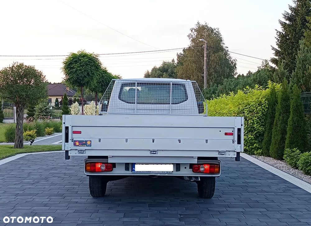 Volkswagen Transporter T5 - 4
