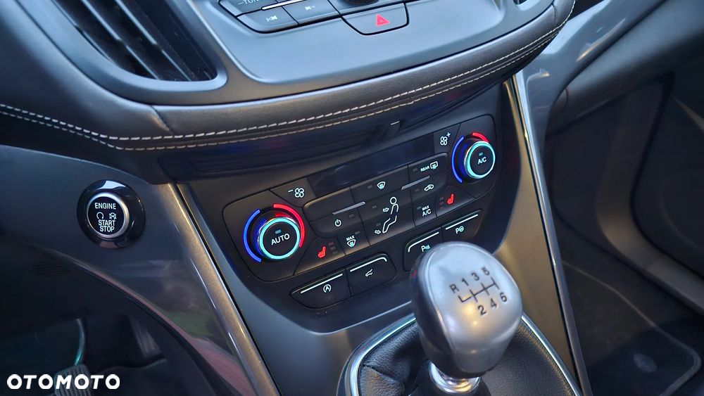 Ford Kuga 2.0 TDCi 2x4 Vignale - 13