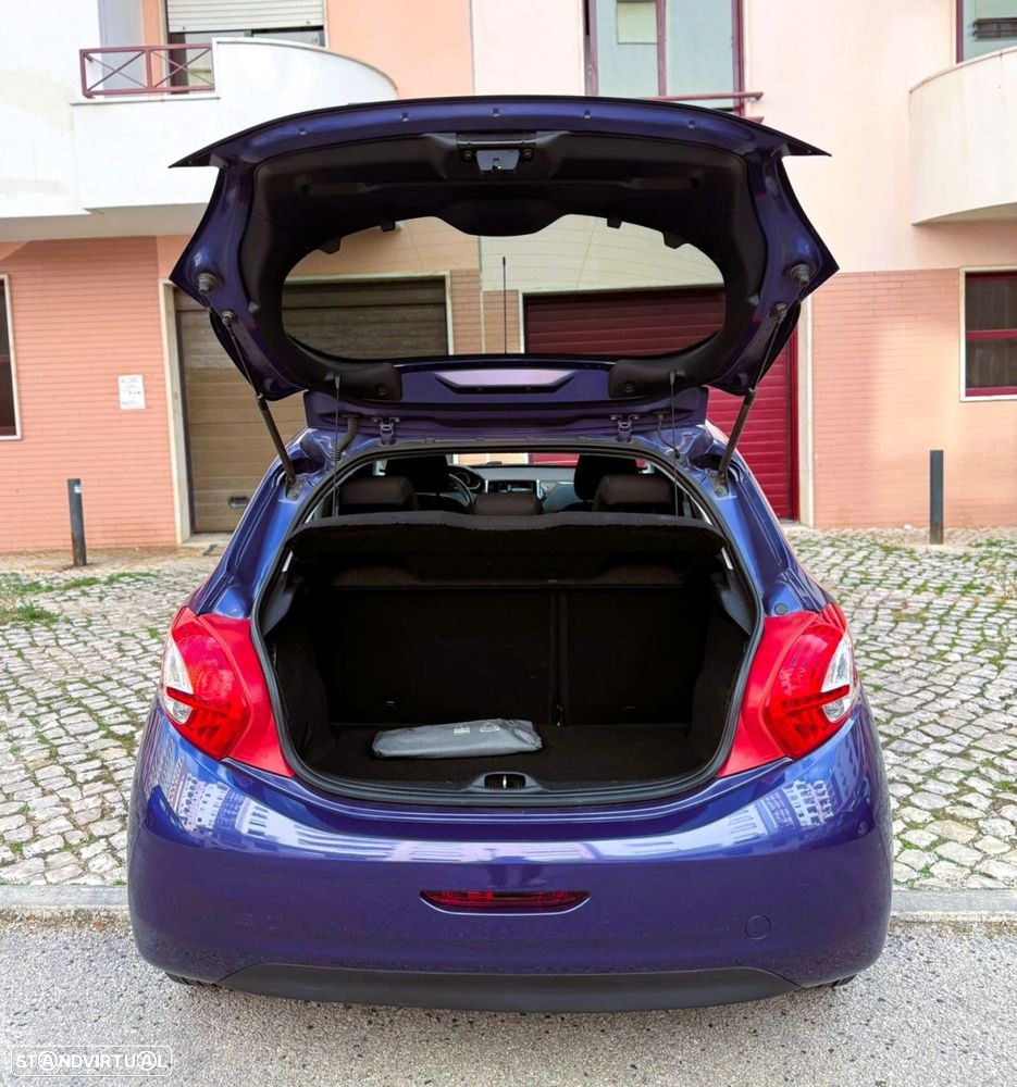 Peugeot 208 1.2 VTi Active - 19