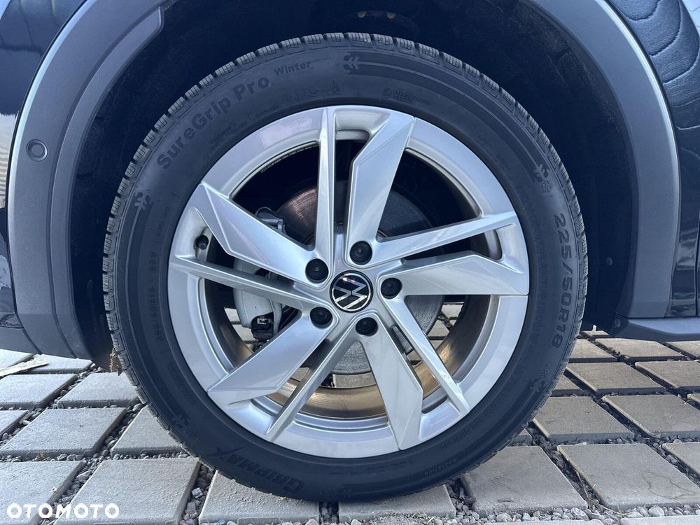 Volkswagen T-Roc - 18