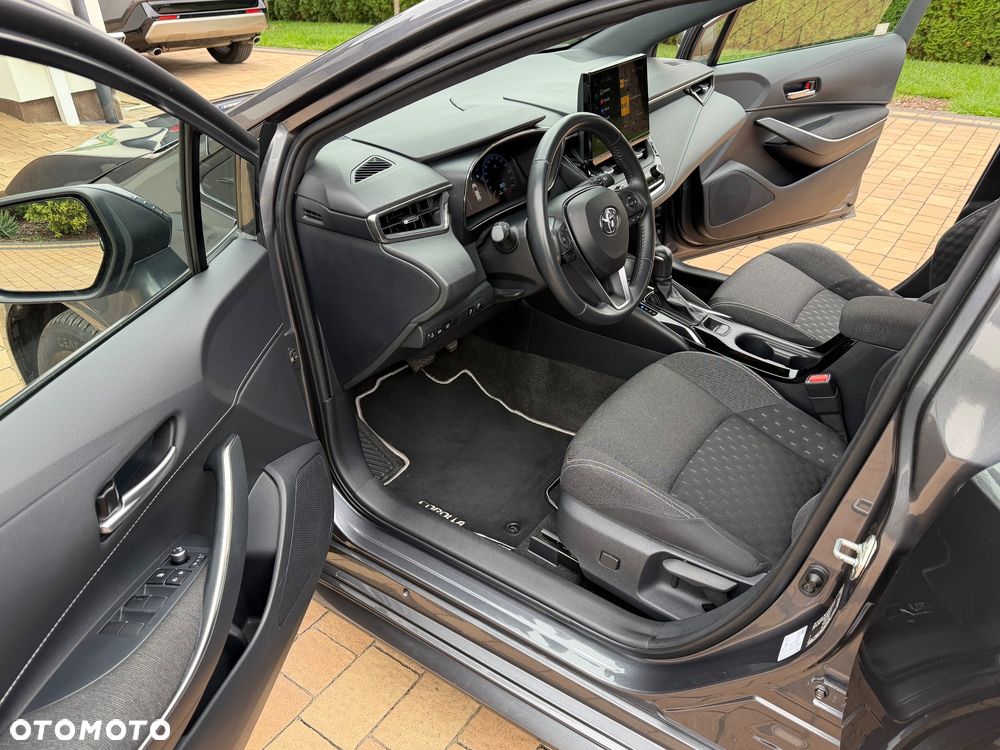 Toyota Corolla 1.8 Hybrid Comfort - 25