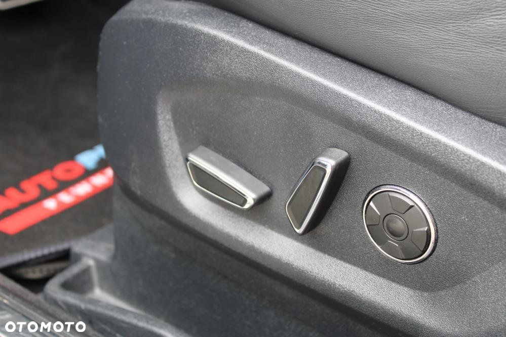 Ford S-Max - 21