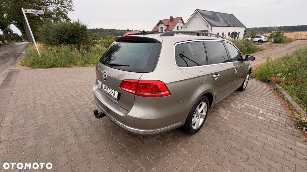 Volkswagen Passat 2.0 TDI BlueMotion Technology Highline - 24