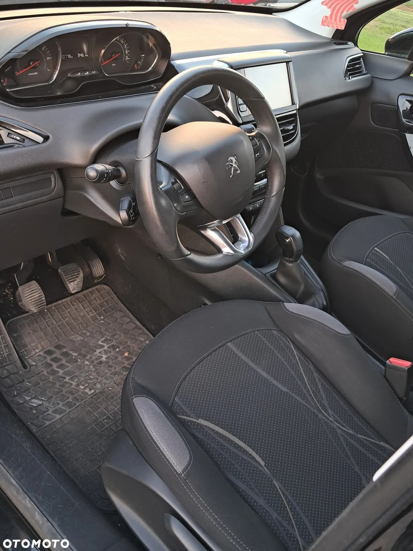 Peugeot 208 1.2 PureTech Allure - 7