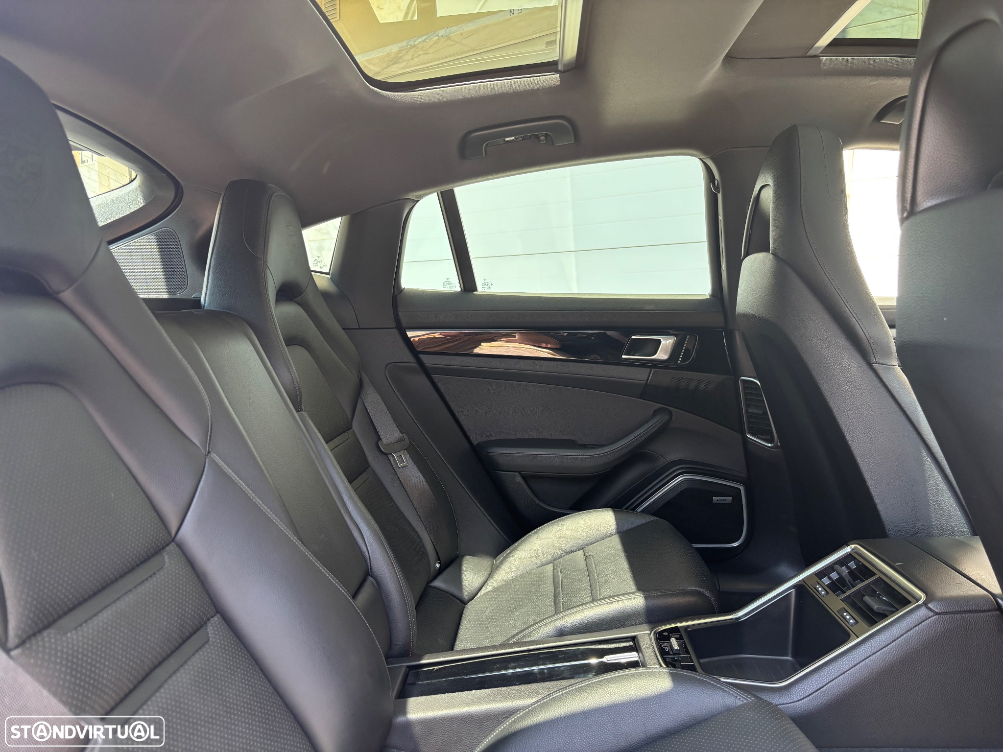 Porsche Panamera 4 E-Hybrid - 15