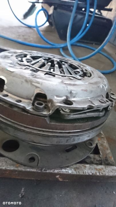 Koło dwumasowe 2.0 TDI AUDI A4 A5 A6 Q5 02B105266S - 2