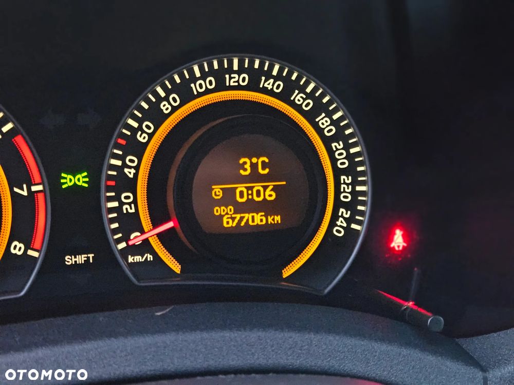 Toyota Auris 1.33 Dual-VVT-i START Edition - 3