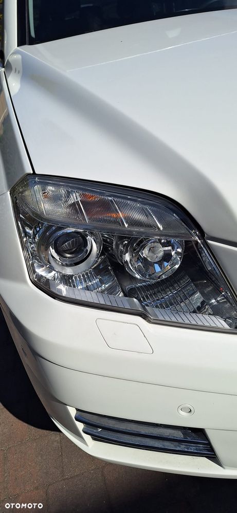 Mercedes-Benz GLK 220 CDI DPF 4Matic BlueEFFICIENCY 7G-TRONIC - 4