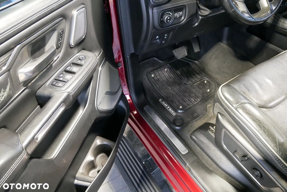RAM 1500 5.7 Crew Cab Limited - 24