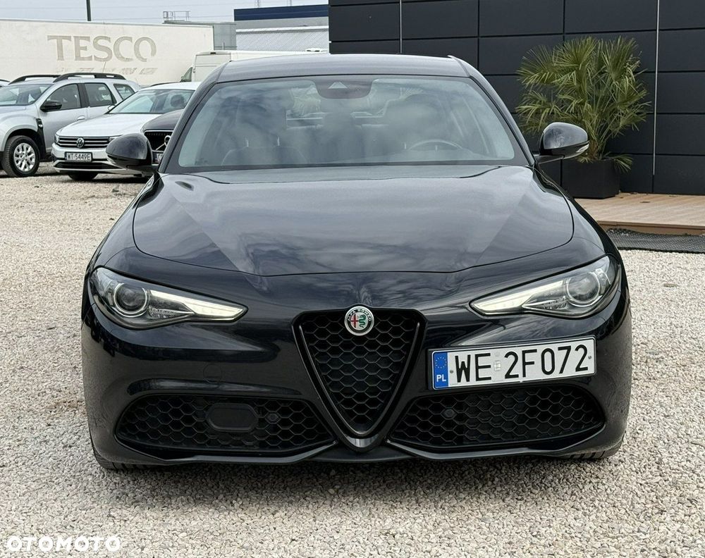 Alfa Romeo Giulia - 9