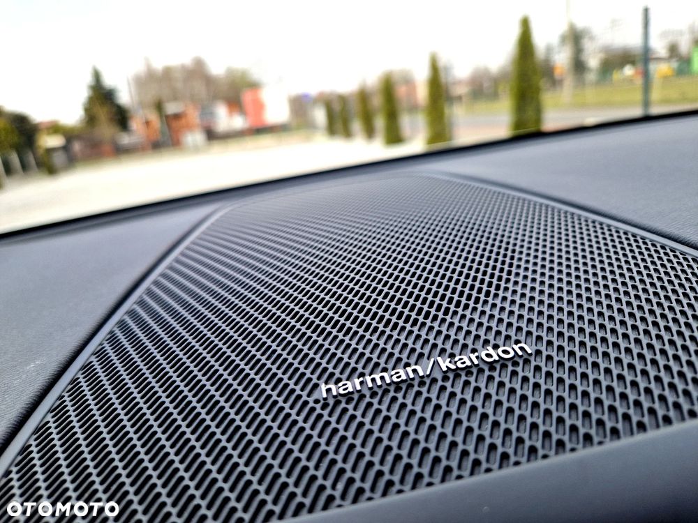 Volvo XC 60 B4 D Plus Dark - 15