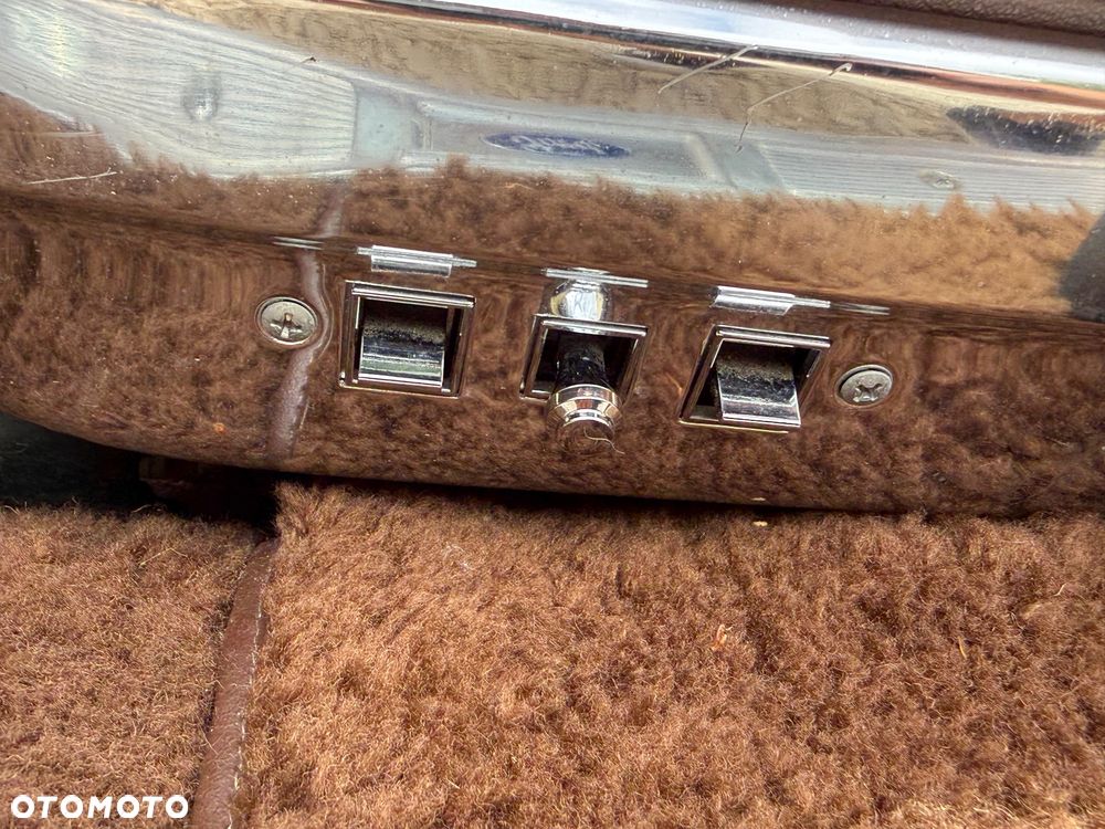 Mercury Marquis - 33