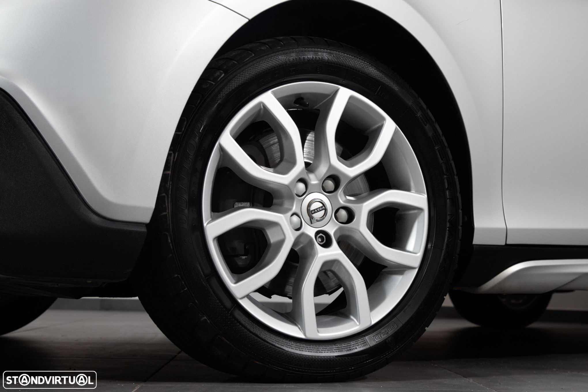 Volvo V40 Cross Country 2.0 D2 Plus - 28