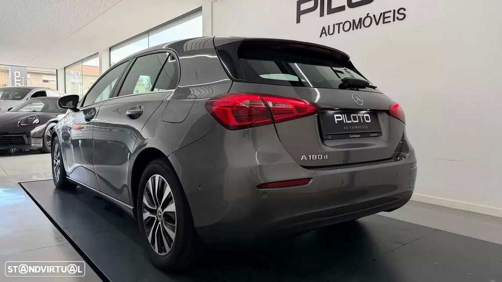 Mercedes-Benz A 180 d Progressive Aut. - 7